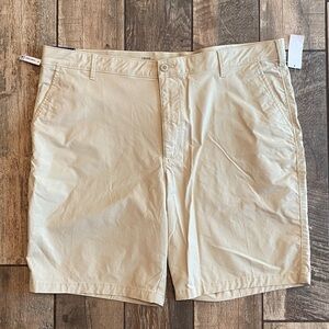Izod Advantage Performance Men's Khaki Flat Front Shorts 🆕